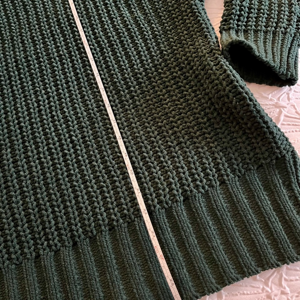 NWT American Eagle Outfitters Forest Green Crew Neck Sweater Size M - Picture 6 of 7